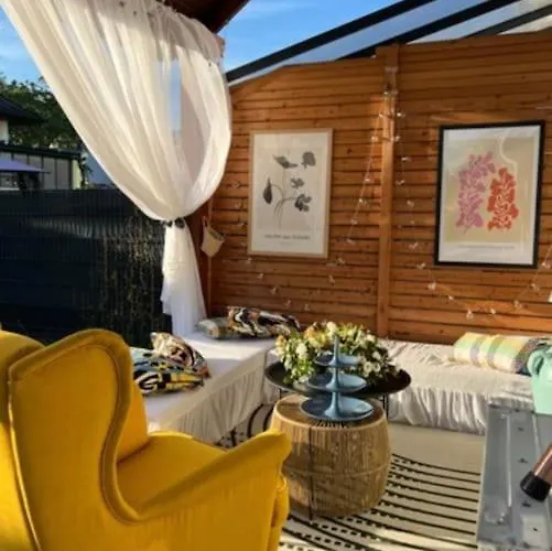 Будинок відпочинку Free Parking-3br-200m2 House-ac-1000m2 Garden *