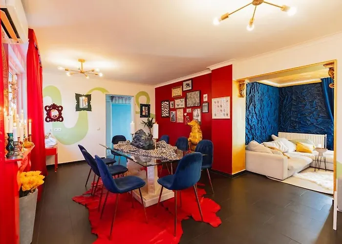Free Parking-3br-200m2 House-ac-1000m2 Garden
