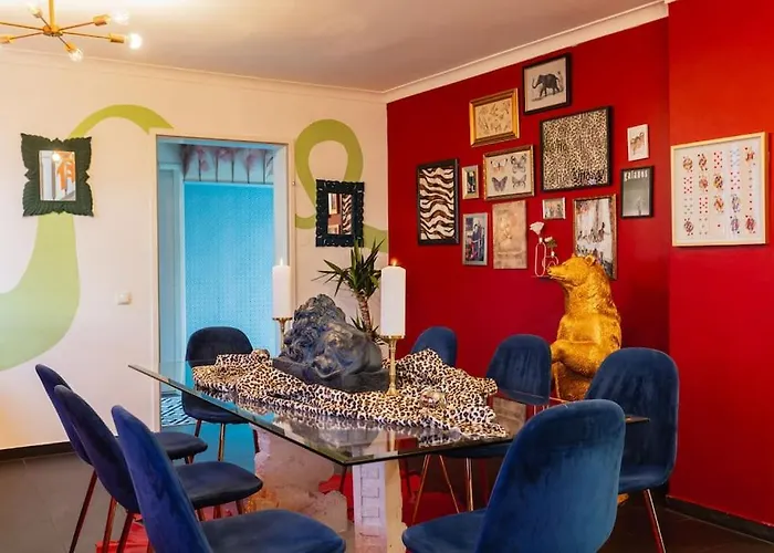 Free Parking-3br-200m2 House-ac-1000m2 Garden Будинок відпочинку