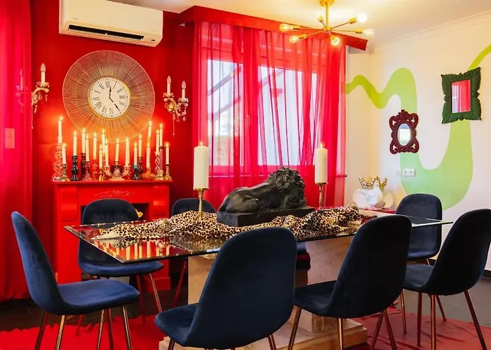Будинок відпочинку Free Parking-3br-200m2 House-ac-1000m2 Garden *