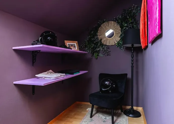 Free Parking-3br-200m2 House-ac-1000m2 Garden Будинок відпочинку